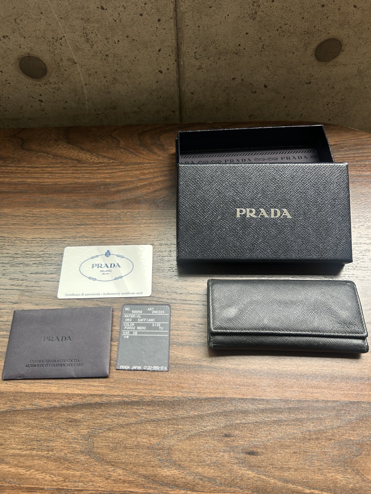 PRADA Saffiano Leather 6 Ring Key Case Black 2M0223 NERO w/ Box Card Authentic