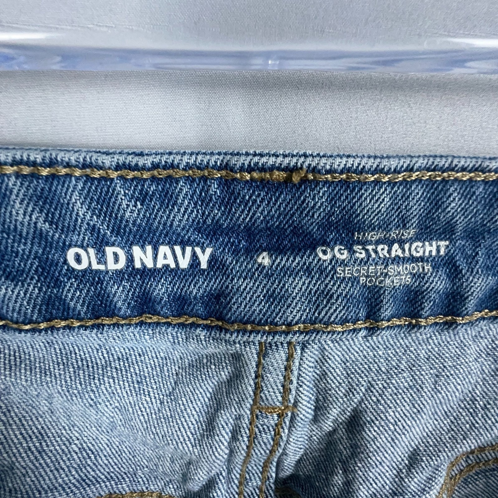 Old Navy Cut Off Shorts Size 4 High-Rise OG Straight Blue Distressed Frayed Hem
