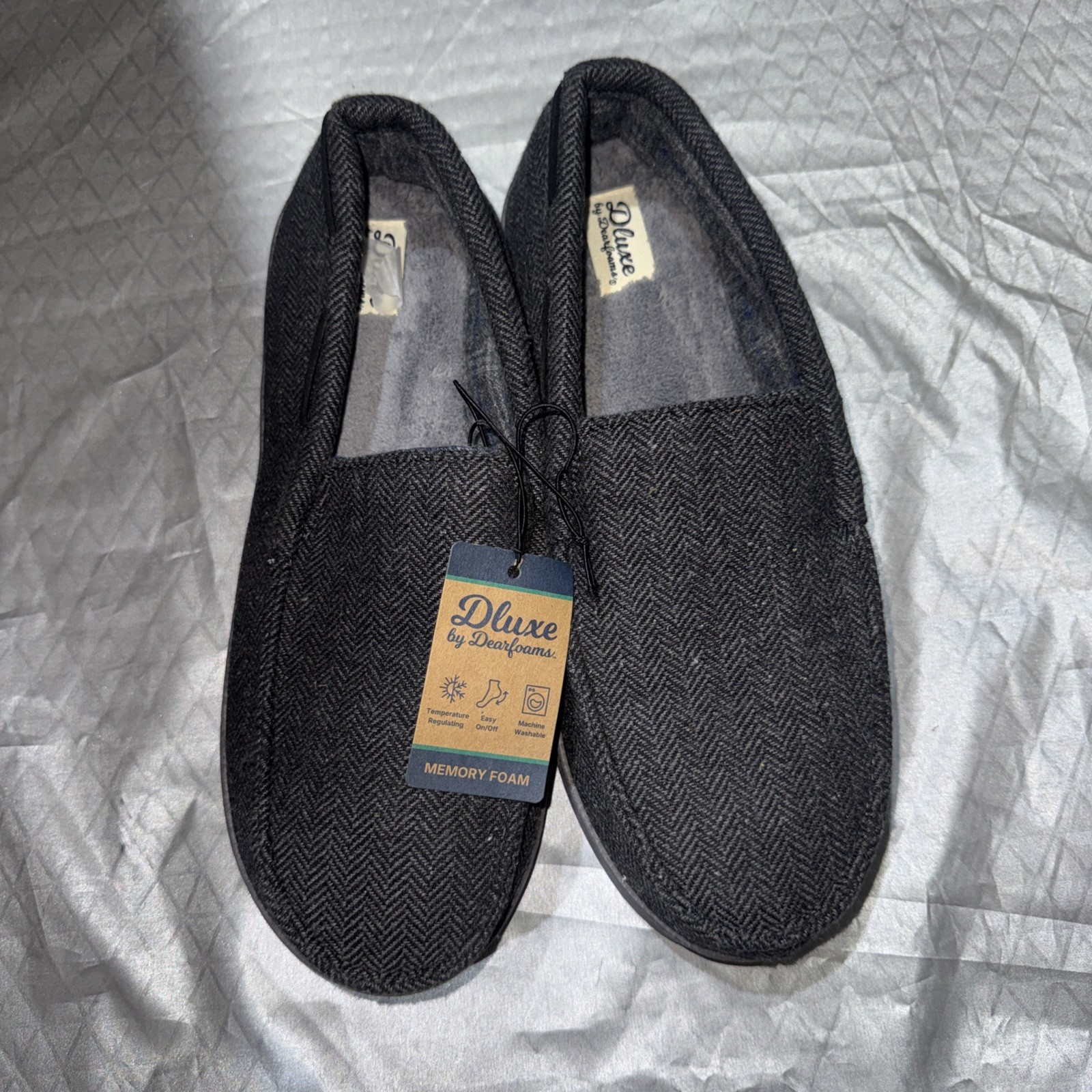 Dluxe by Dearfoams Charcoal Black Herringbone Moccasin Slipper Memory Foam NWT