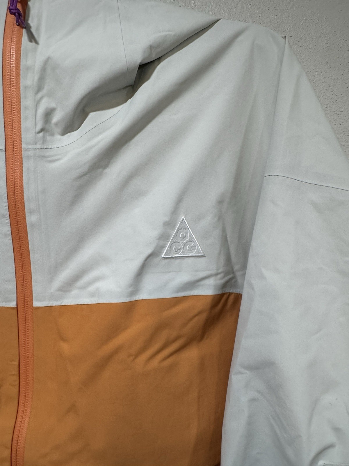 Nike ACG “Morpho” Storm-FIT ADV Rain Jacket Color block Orange White Large NWT