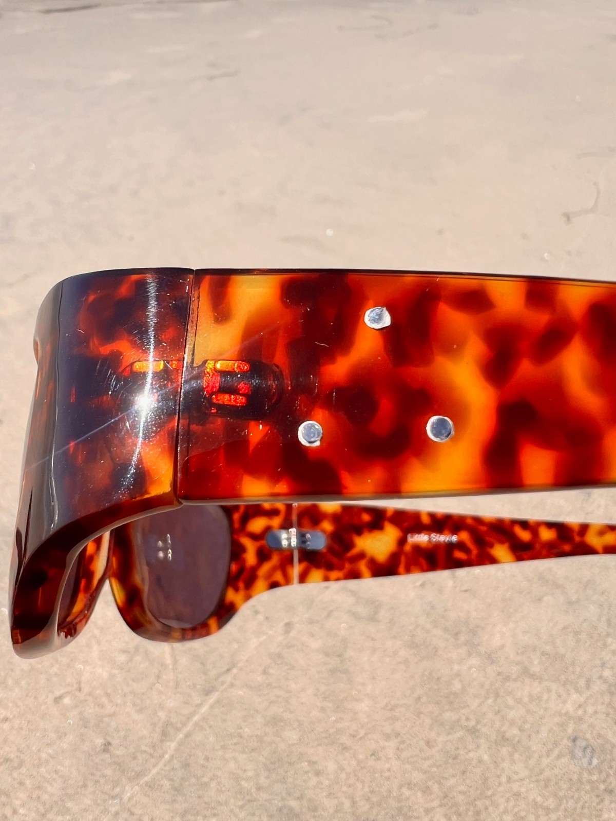 FAB Fashion Sunglasses, made in Japan Adult smallmed NEW “Little Stevie” w/pouch