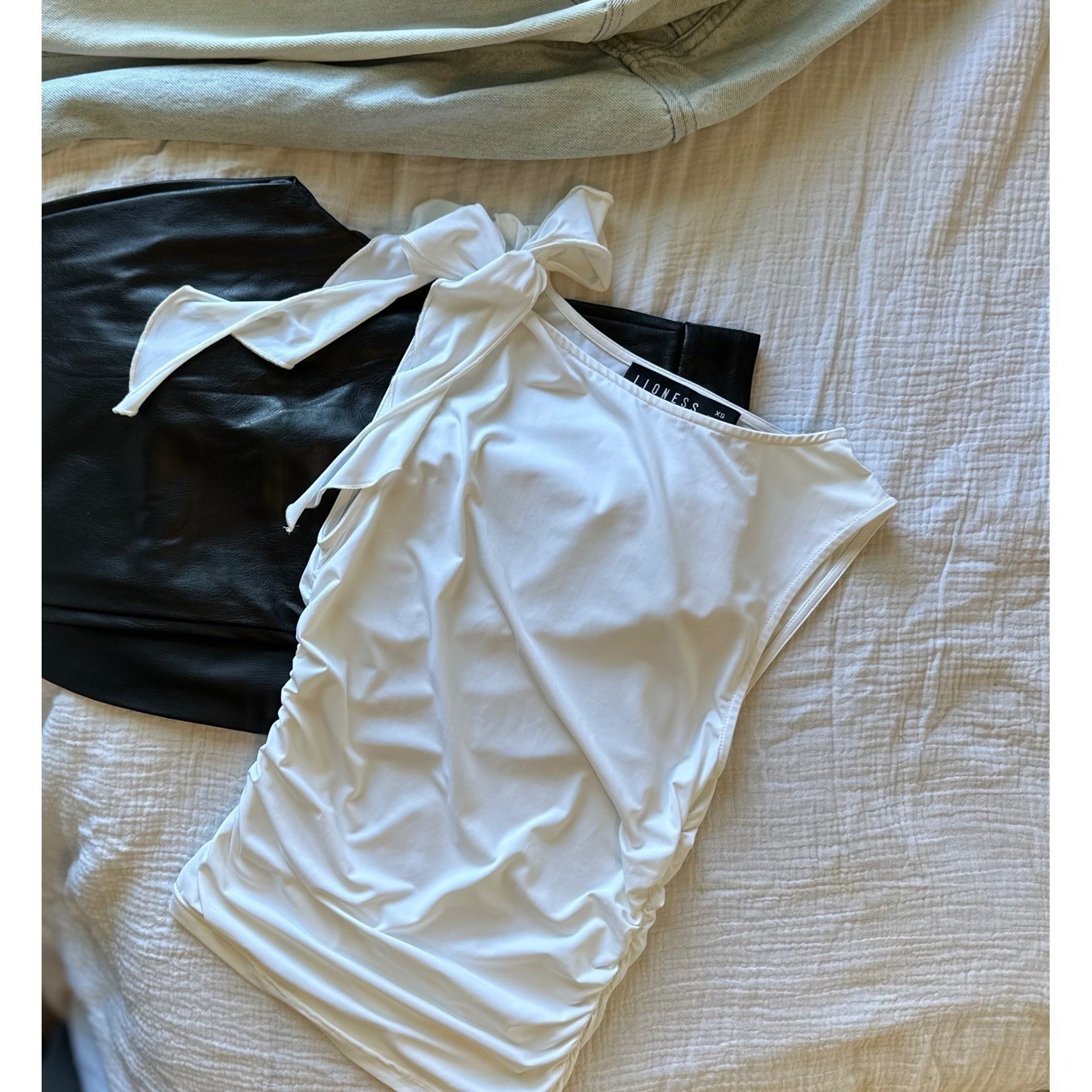 Lioness Rendezvous One Shoulder Sleeveless Top Urban Outfitters Fairycore Party