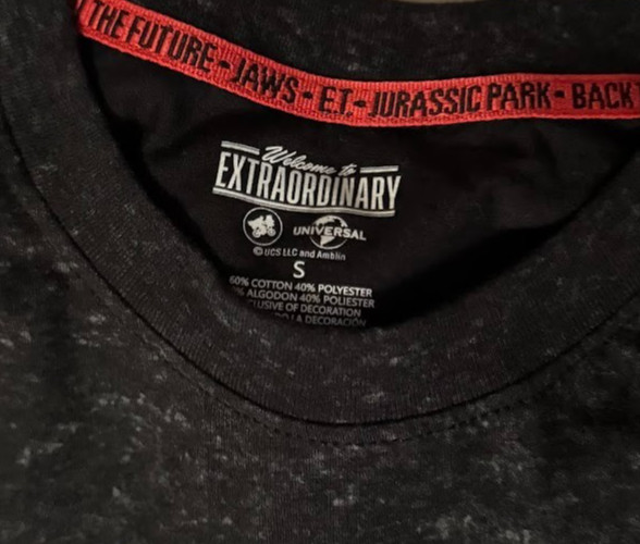 Universal Studios Jurassic Park Jaws ET Back To Future Holographic Tee Shirt S