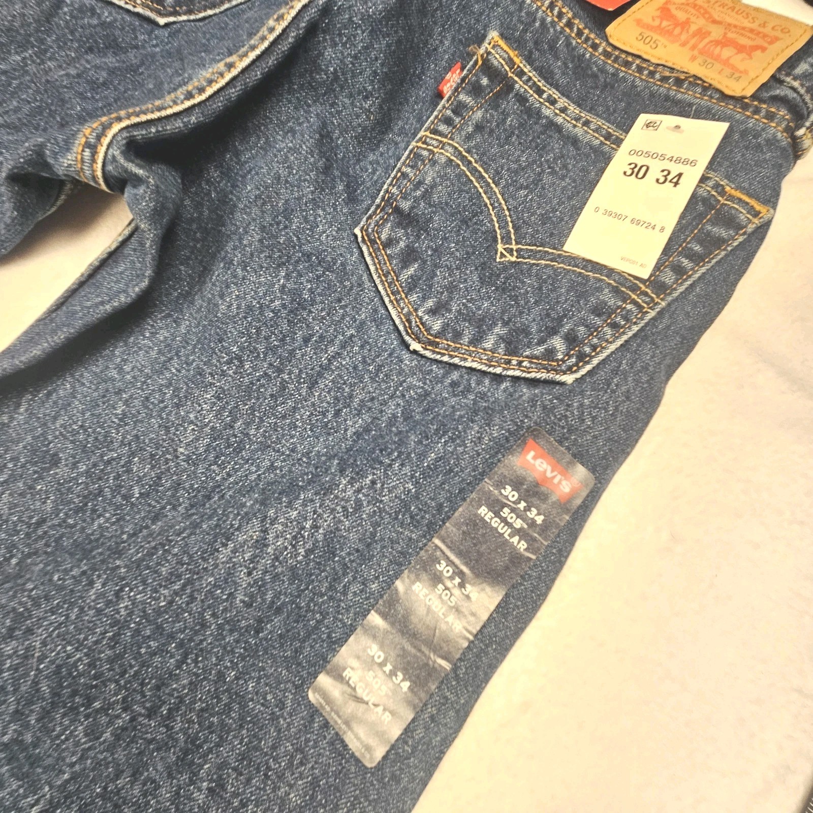 Levi’s 505 Regular Fit Jeans Men 30×34 Dark Stonewash NWT Straight Leg Pants