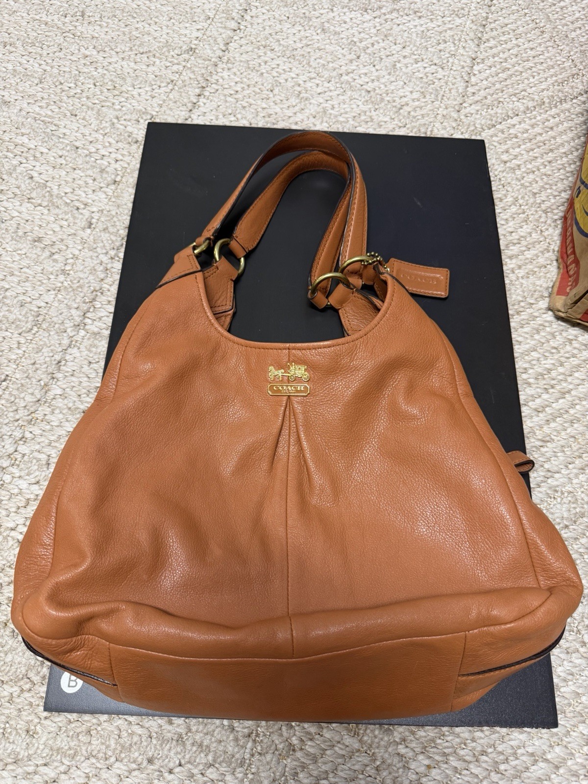 🔥 Authentic COACH Madison Phoebe Leather Hobo – Saddle/Tan 🔥