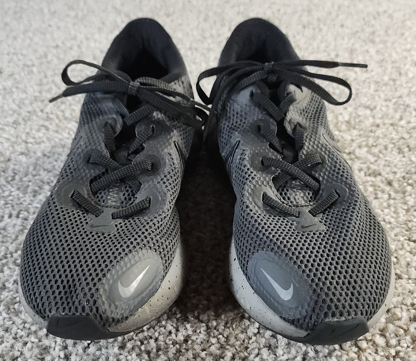 Nike Renew Run Anthracite Cool Black Grey Mens 8.5 Running Shoes CZ9263-001