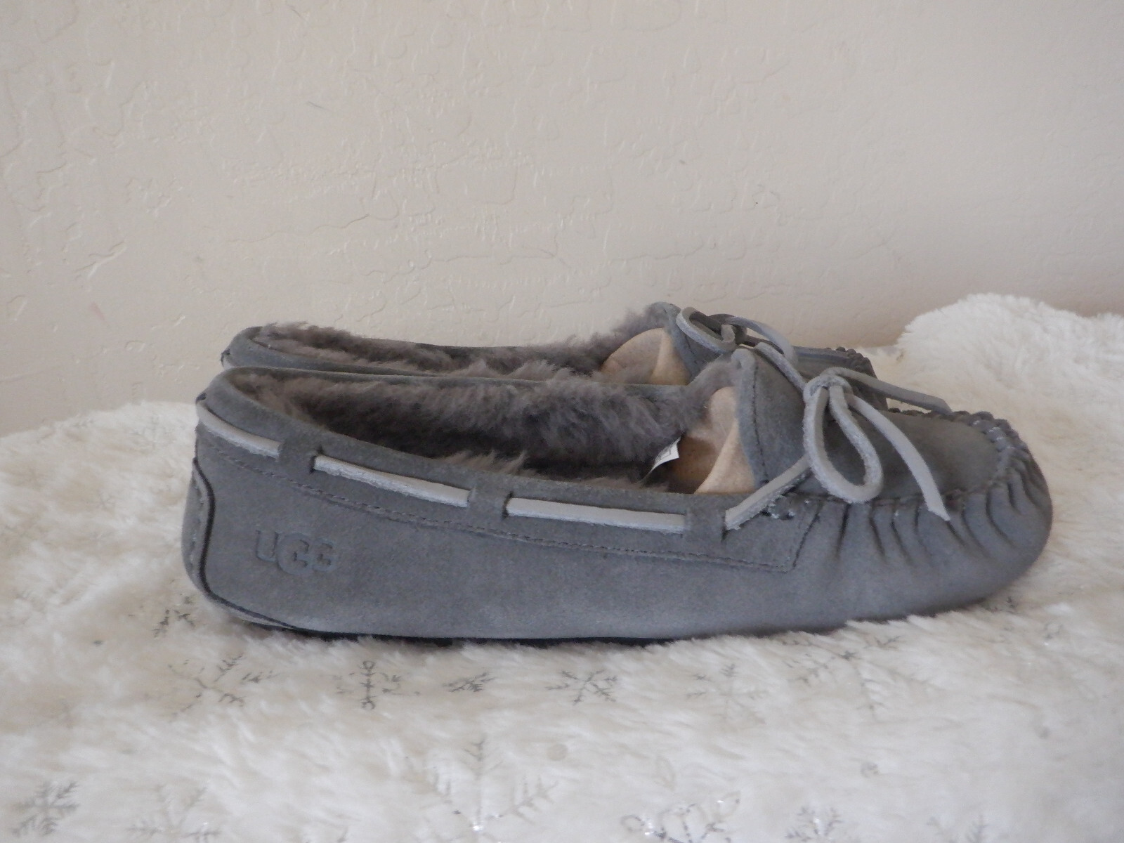 UGG Bella II Slippers Suede Moccasins Slip On Charcoal Gray Size 5 NEW IN BOX