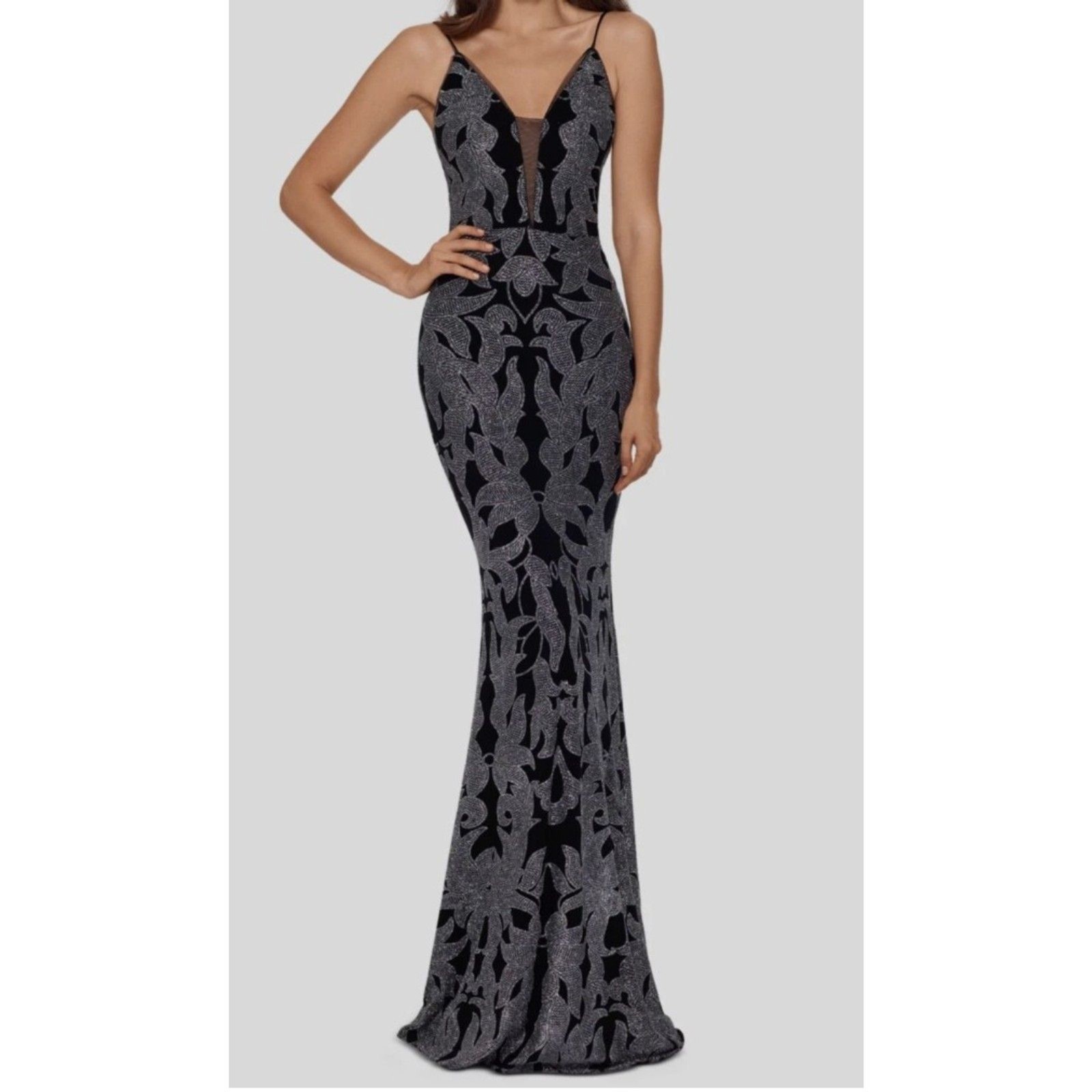 B&A by Betsy & Adam Sparkly Silver and Black Formal Baroque Evening Gown Dress