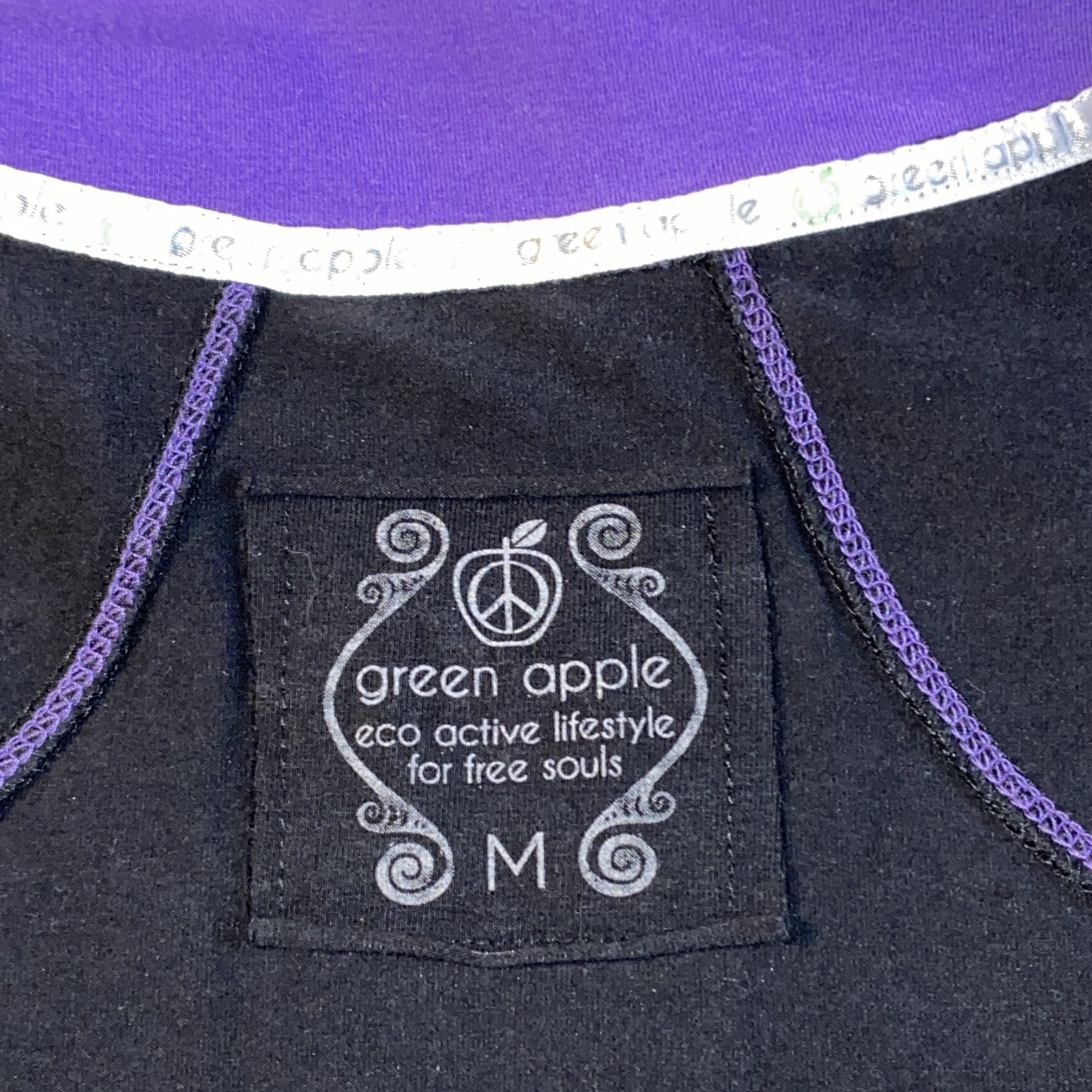 Green Apple Active long-sleeve Bamboo Full Zip Women’s Size Medium Black Jacket