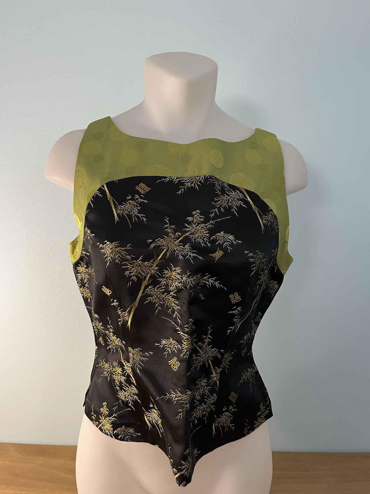 Asian Inspired Women Sleeveless Tailored Top Green & Black Bamboo Stitched Sz. 4