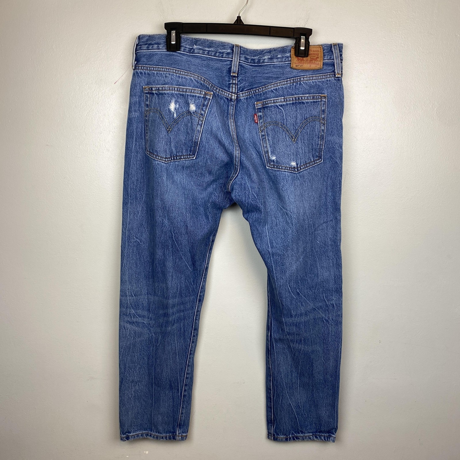 Levi’s 501 CT Jeans Mens 31×32 Blue Distressed Tapered Button Fly 17804-0073