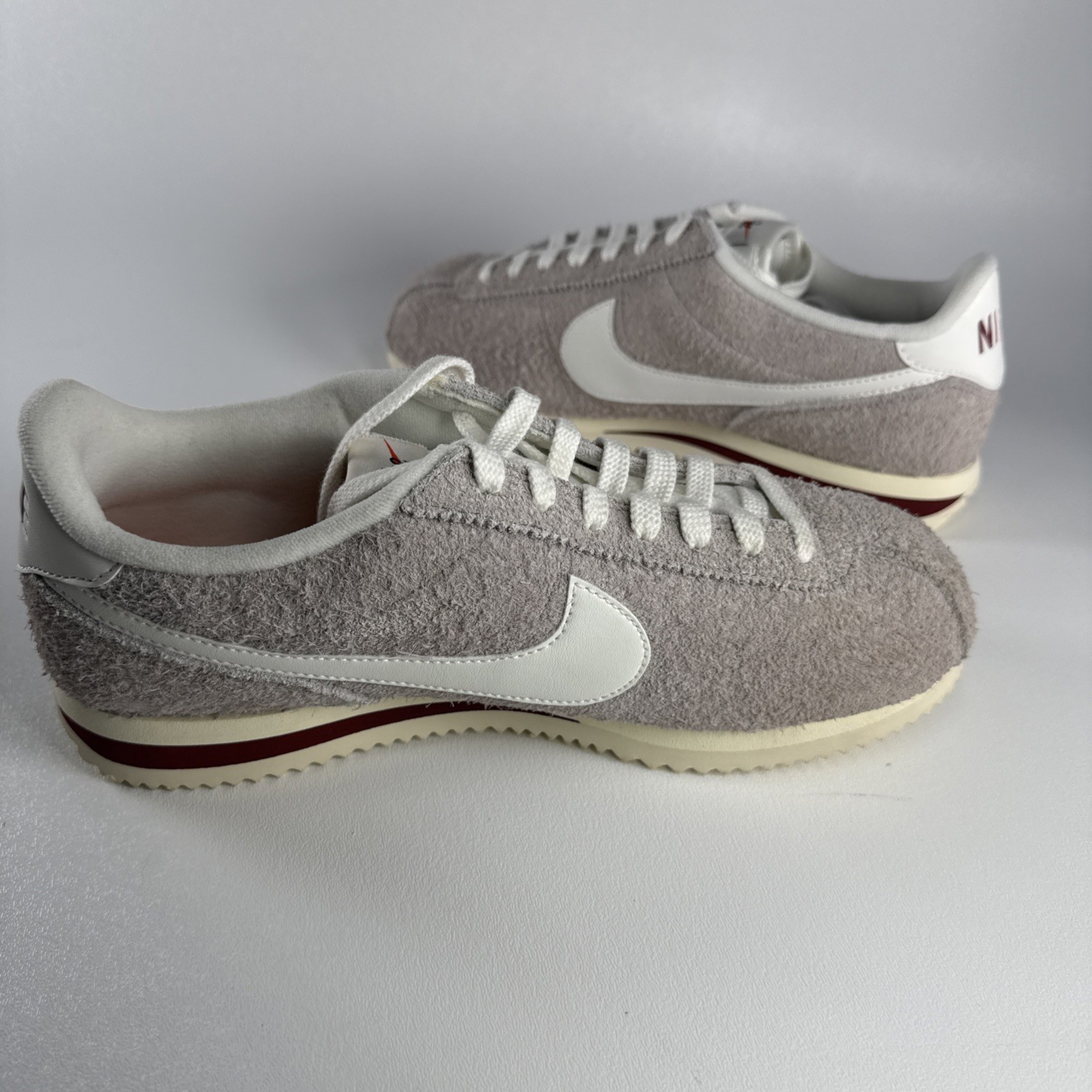 Size Men’s 8 – Nike Cortez SE College Grey Team Red/Sail HF3142-001 Fuzzy Suede