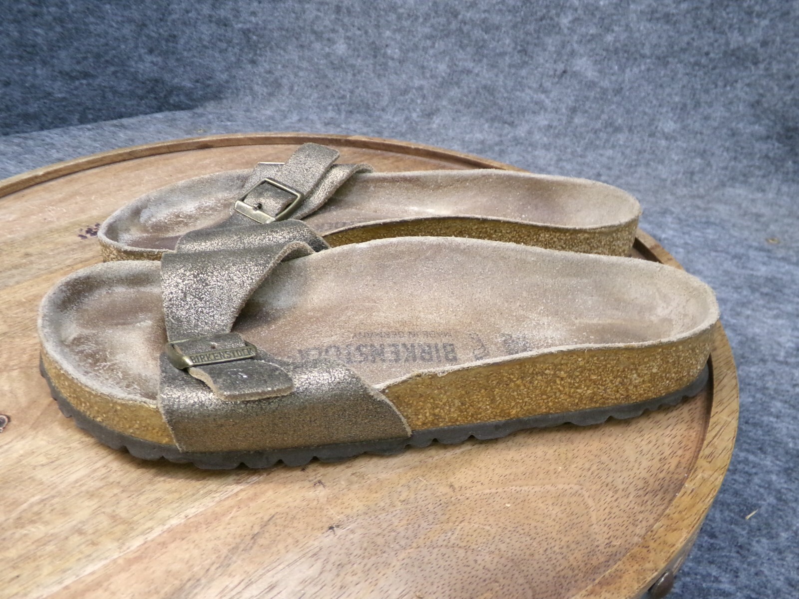Birkenstocks Madrid Big Buckle Washed Metallic Gold Sandals Size 38 US 7 Reg.