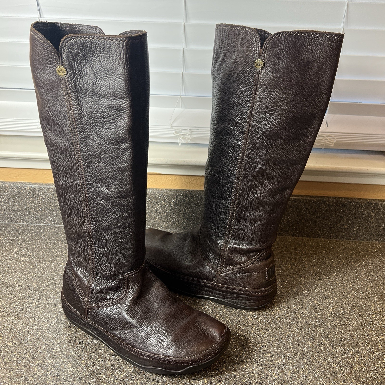 FitFlop Knee High Womens Sz 11 Comfort Casual Riding Boots Brown Leather Pull On