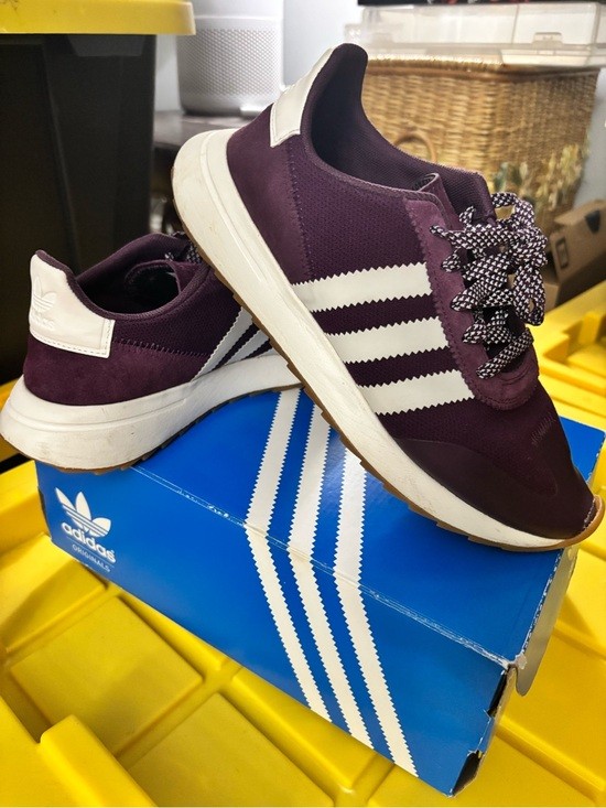 Adidas originals flashback wmns purple Sneakers Size 7