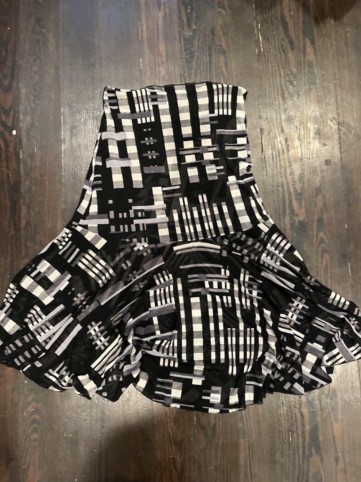 Y2K Subversive Euro Mesh Geometric Abstract Graphic Print Maxi Skirt Black White