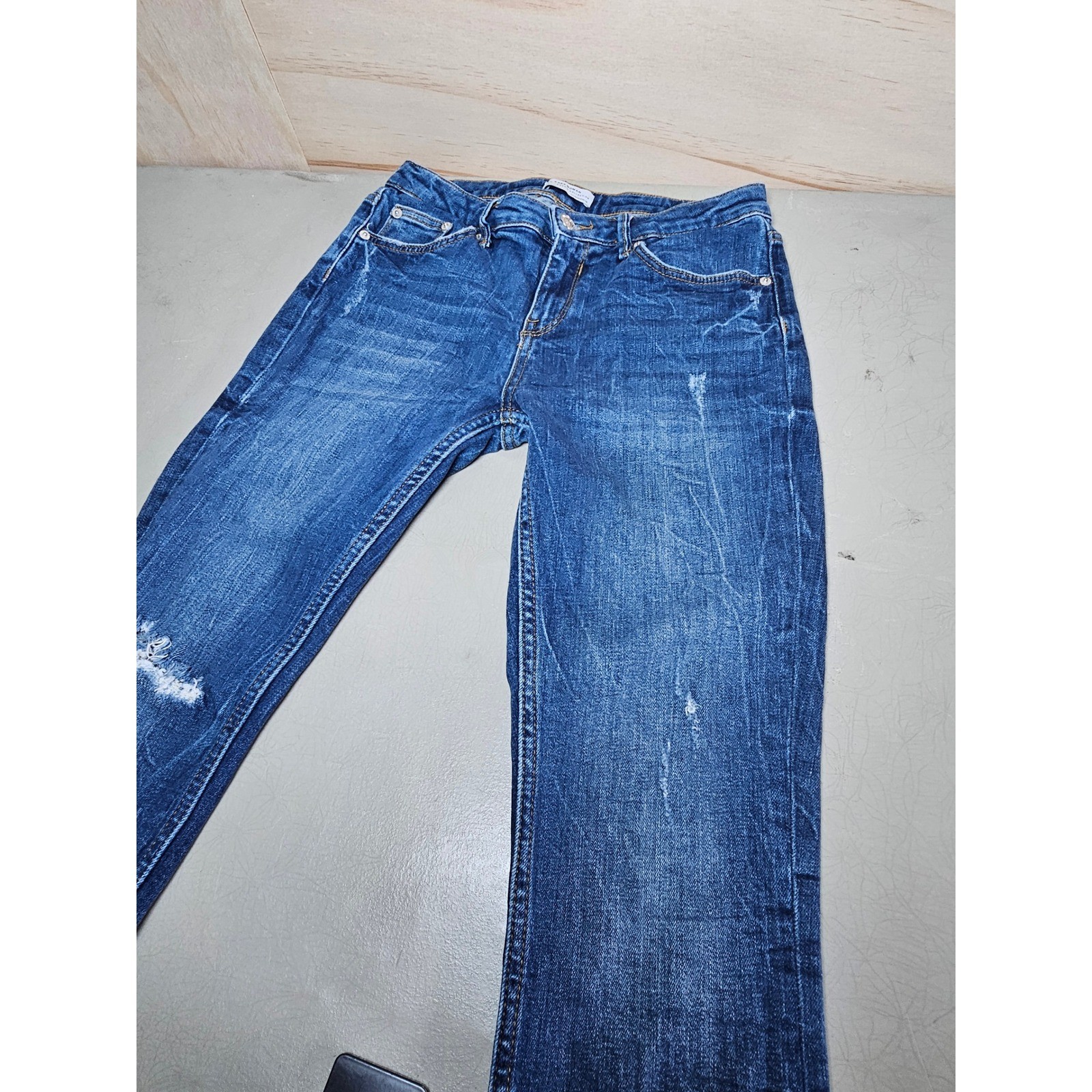 Zara Woman Premium Denim Distressed Slim Jeans Blue Frayed Hem Size 6 2606-115