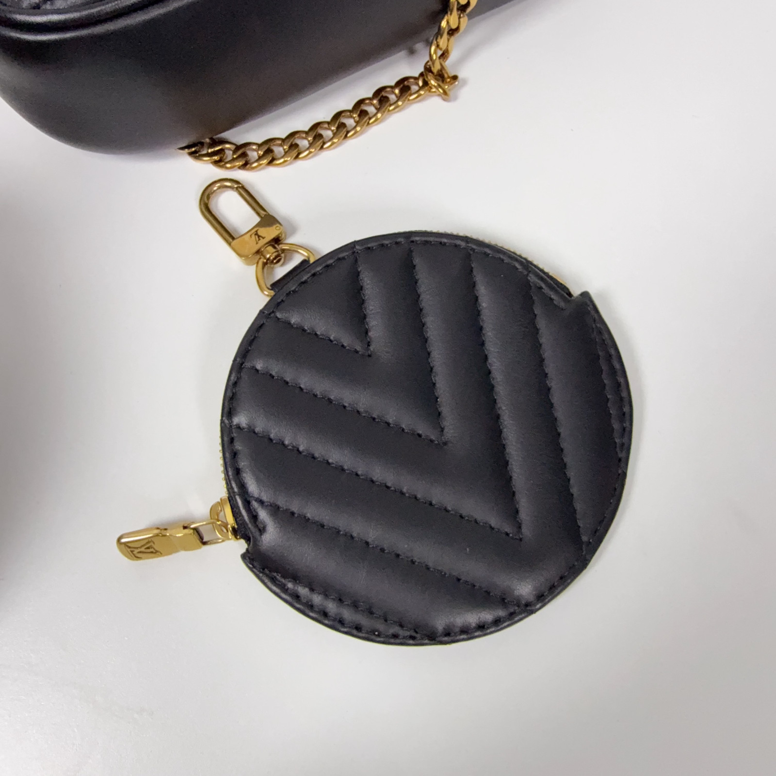 Authentic Louis Vuitton New Wave Multi-Pochette Matelassé Calfskin Crossbody