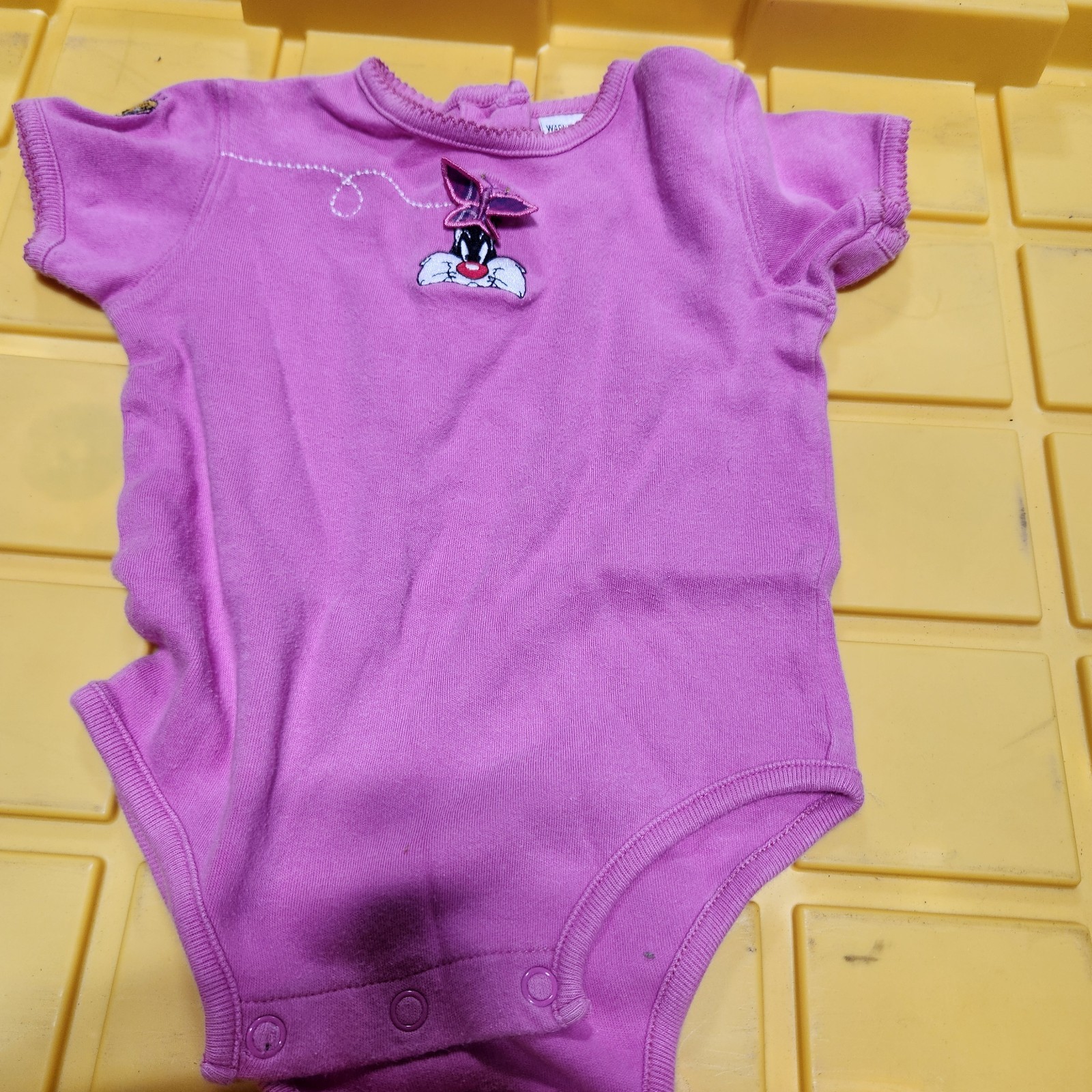 Vintage 90s Looney Tunes SYLVESTER One-Piece Baby one Piece 12M Studio Store D49