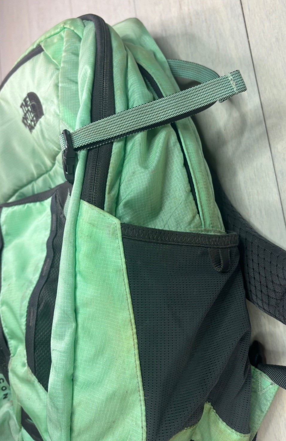 North Face FlexVent Technology Premium Sport Recon Backpack Teal Black