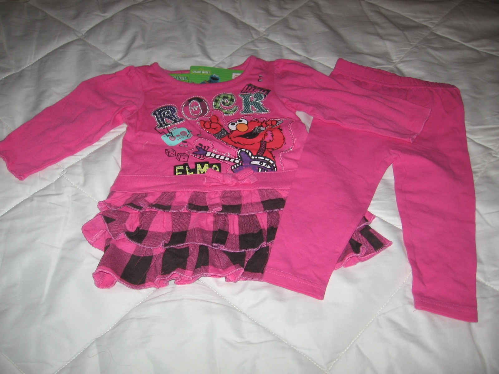 SESAME STREET ROCK ELMO