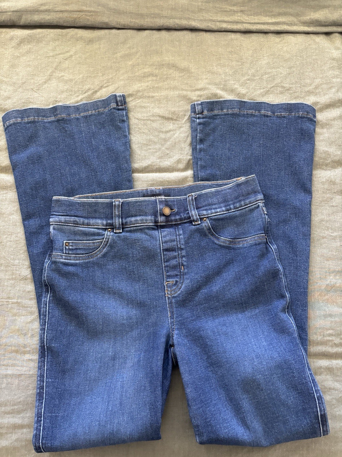 Spanx High Rise Pull-On Flare Jeans Medium Wash Blue Size M Denim