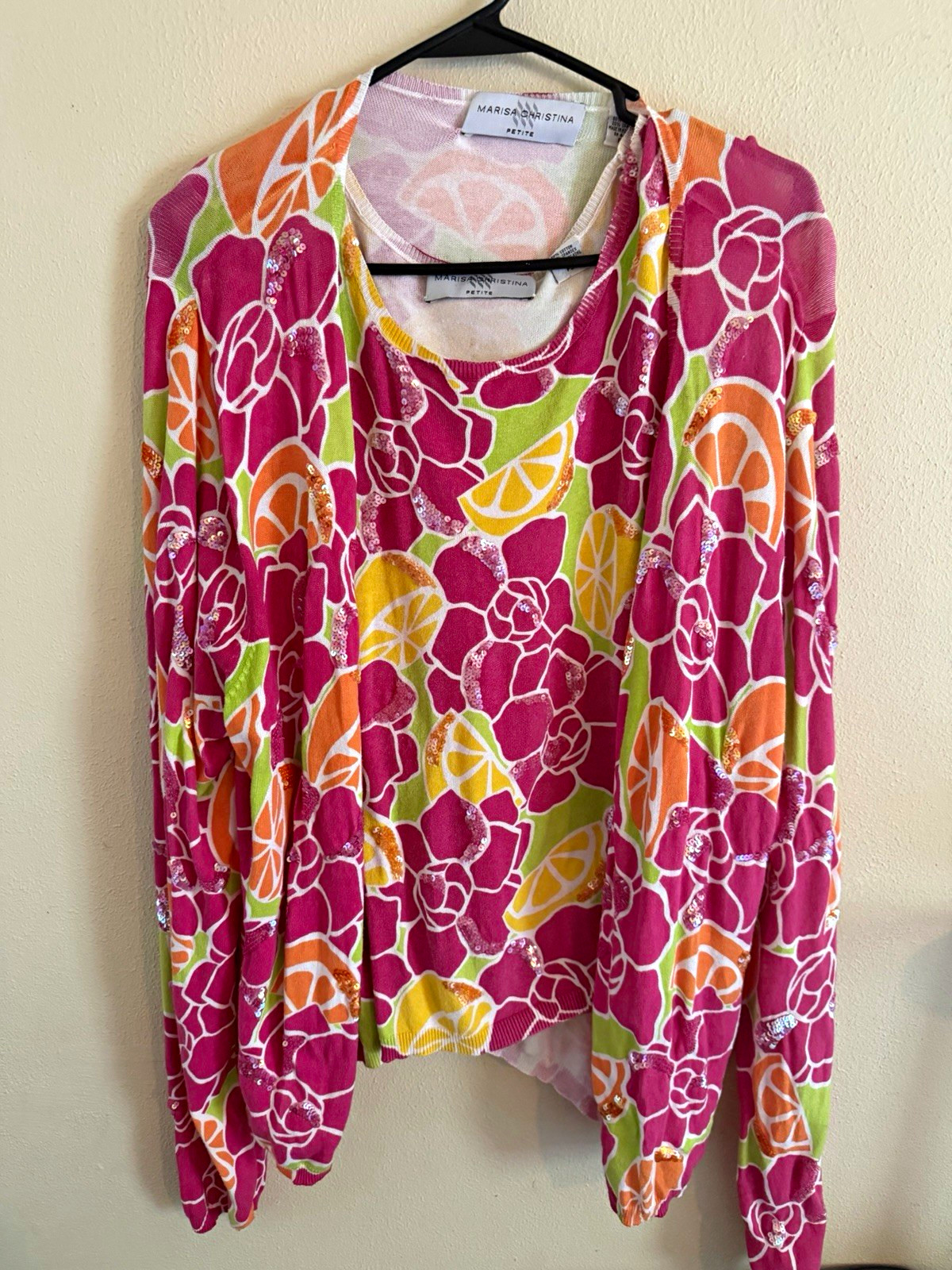 Marisa Christina Women’s Pink Floral Scoop Neck Long Sleeve Stretch Knit Top PM