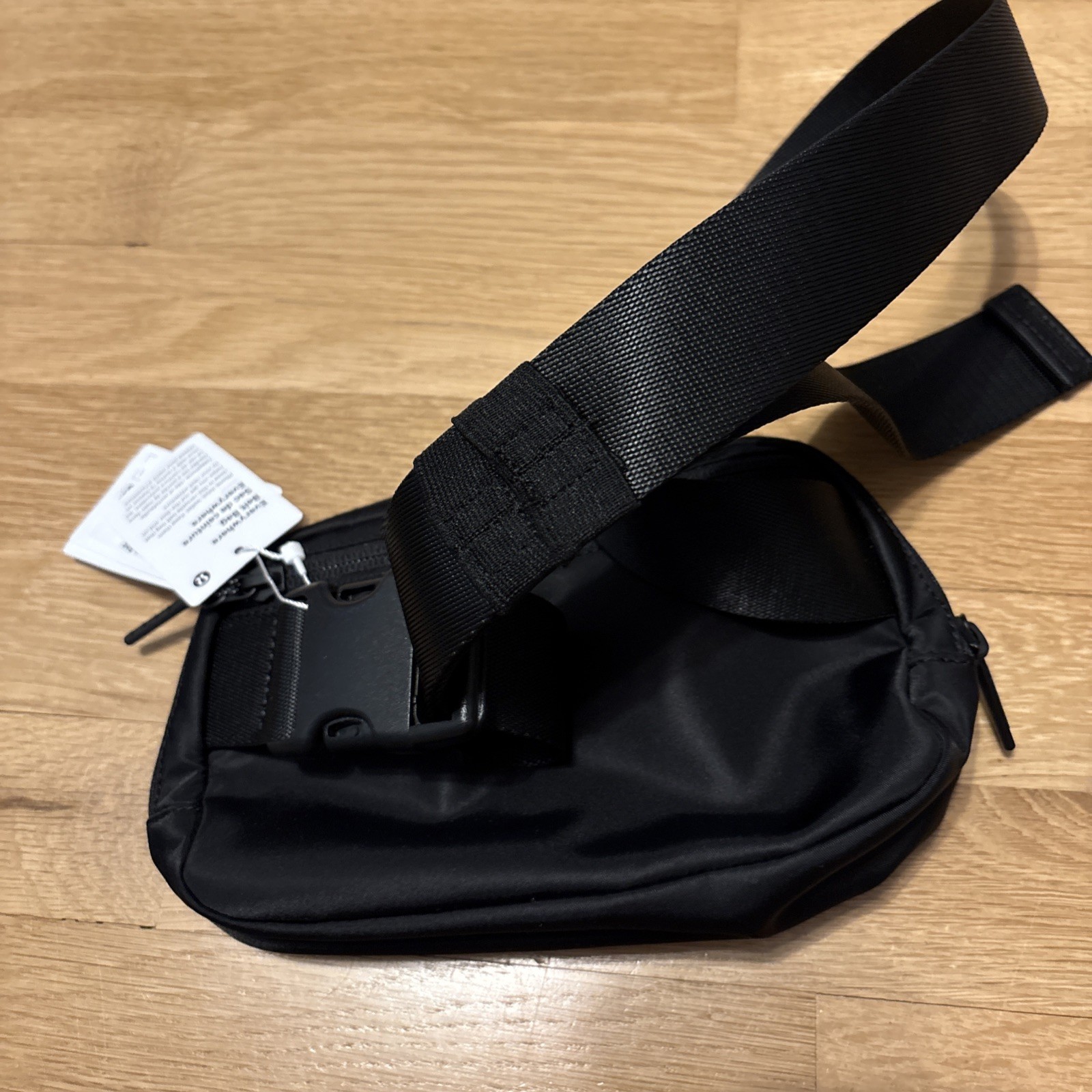 Lululemon Everywhere Black Belt Bag 1L Adjustable NWT Casual Shoulder Crossbody