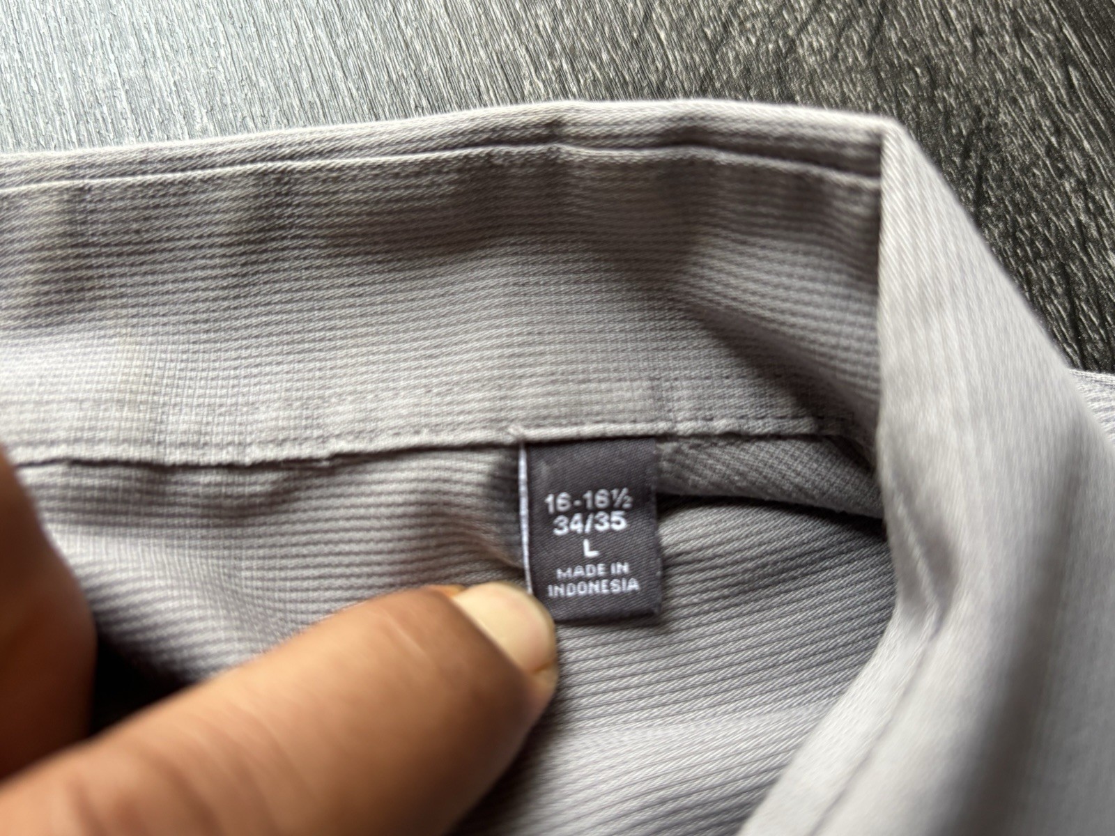 Van Heusen Stain Shield Stretch Dress Shirt Gray Reg Fit 16-16 1/2 34/35