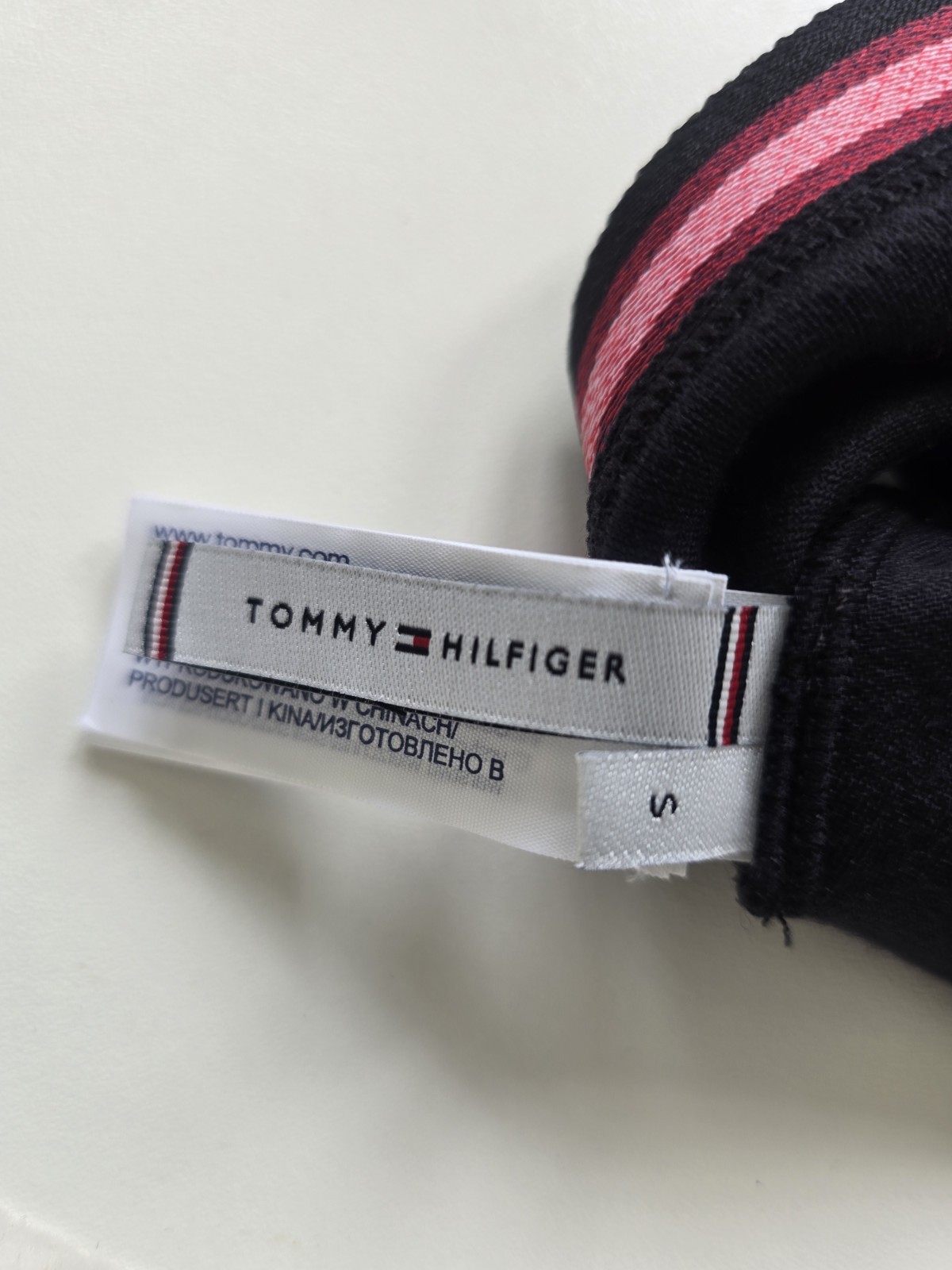 BNWT Tommy Hilfiger Black Velour Bralette – Size S