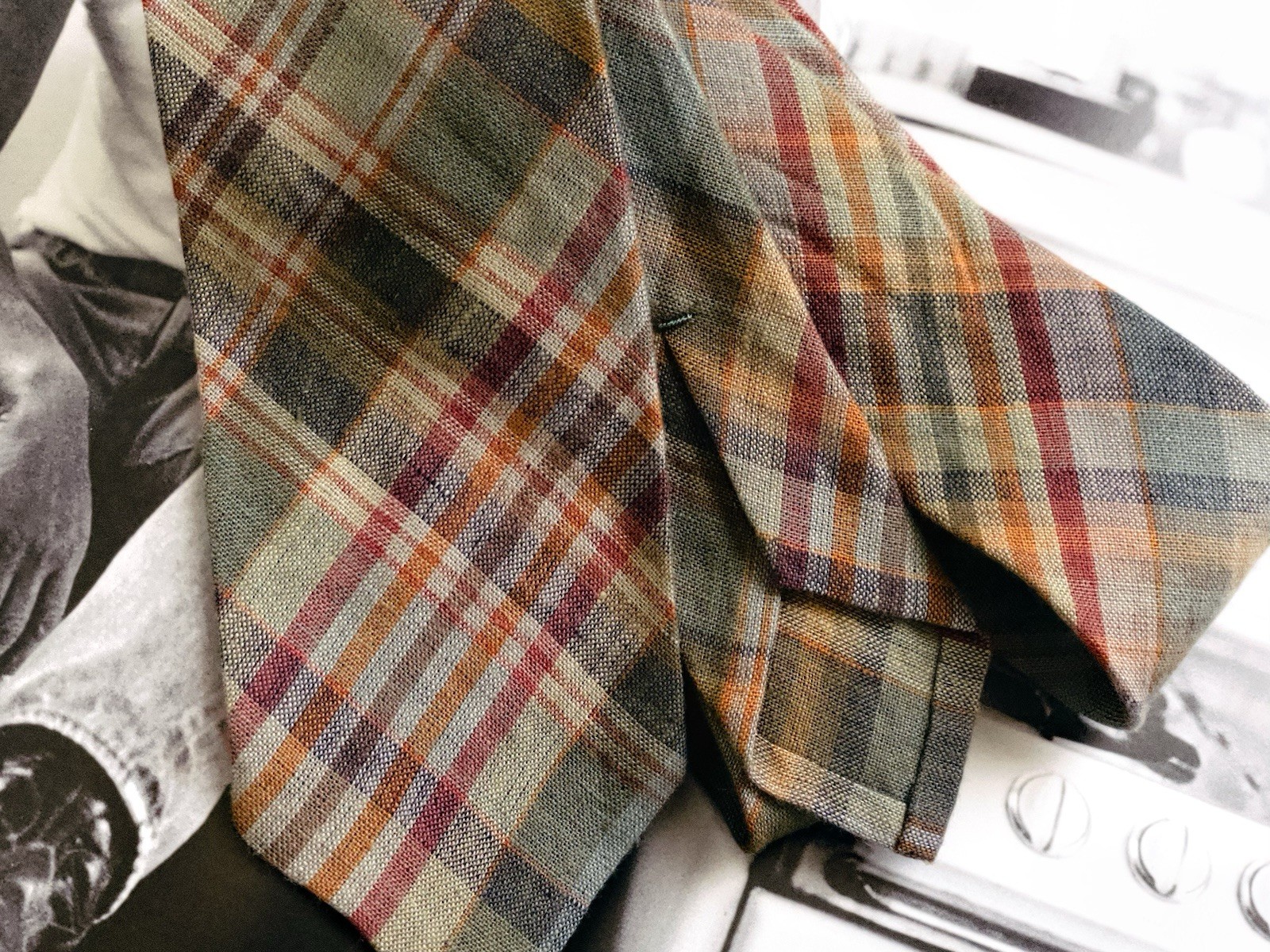 POLO RALPH LAUREN Vintage Made In USA Summer Plaid 100% Linen Slim Tie NOS