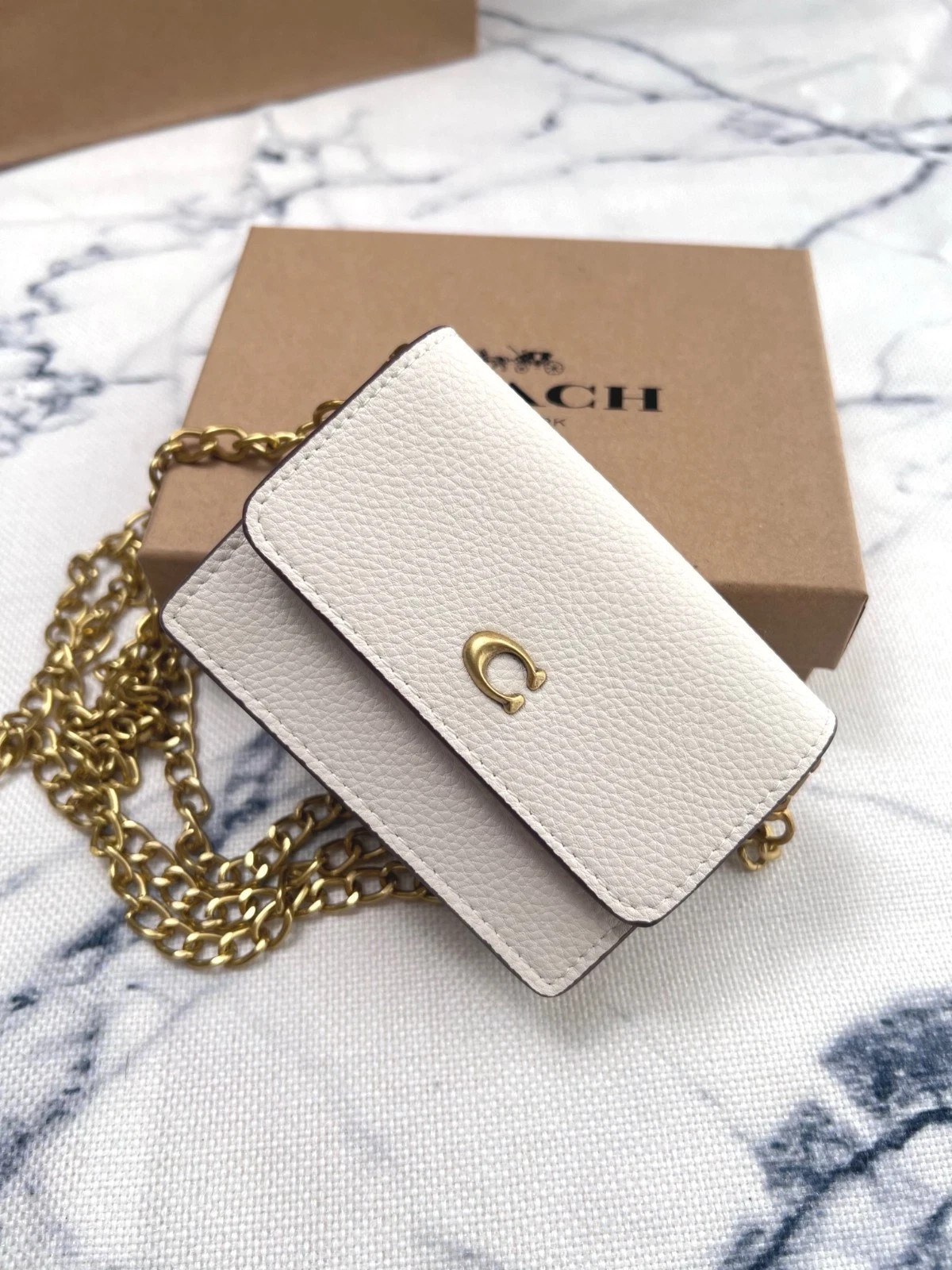 NEW Coach Essential Half Flap Card Case Wallet With Chain CR978 White 10*2.5*7CM