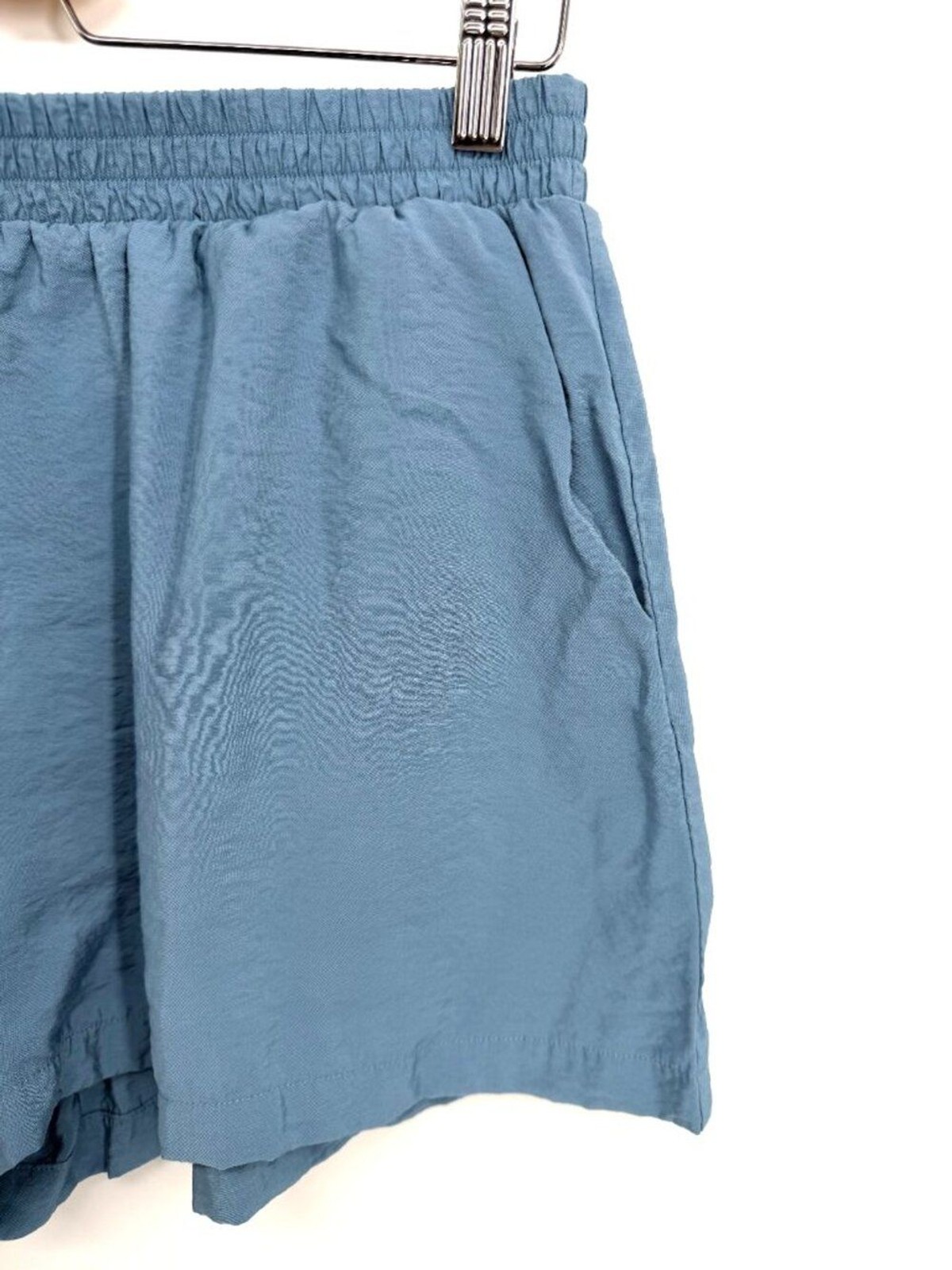 Van Winkle & Co Blue Flowy Pull-On Shorts — Size L