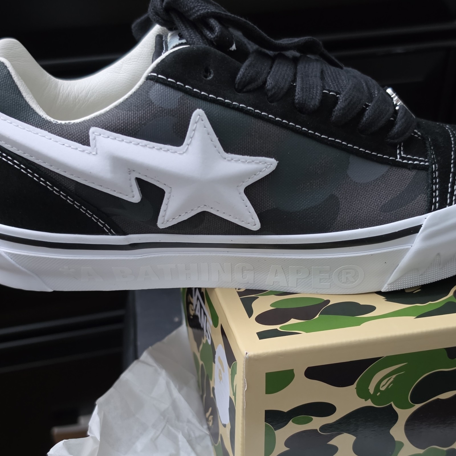 VANS Knu Skool LX x BAPE Black/White Camo Low Top Lace-Up Sneakers VN000Z3929B