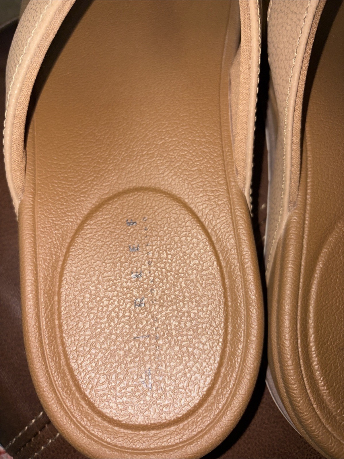 Reef Men’sFlip Flop Cushion Bonzer, Tan, Size 11 worn once