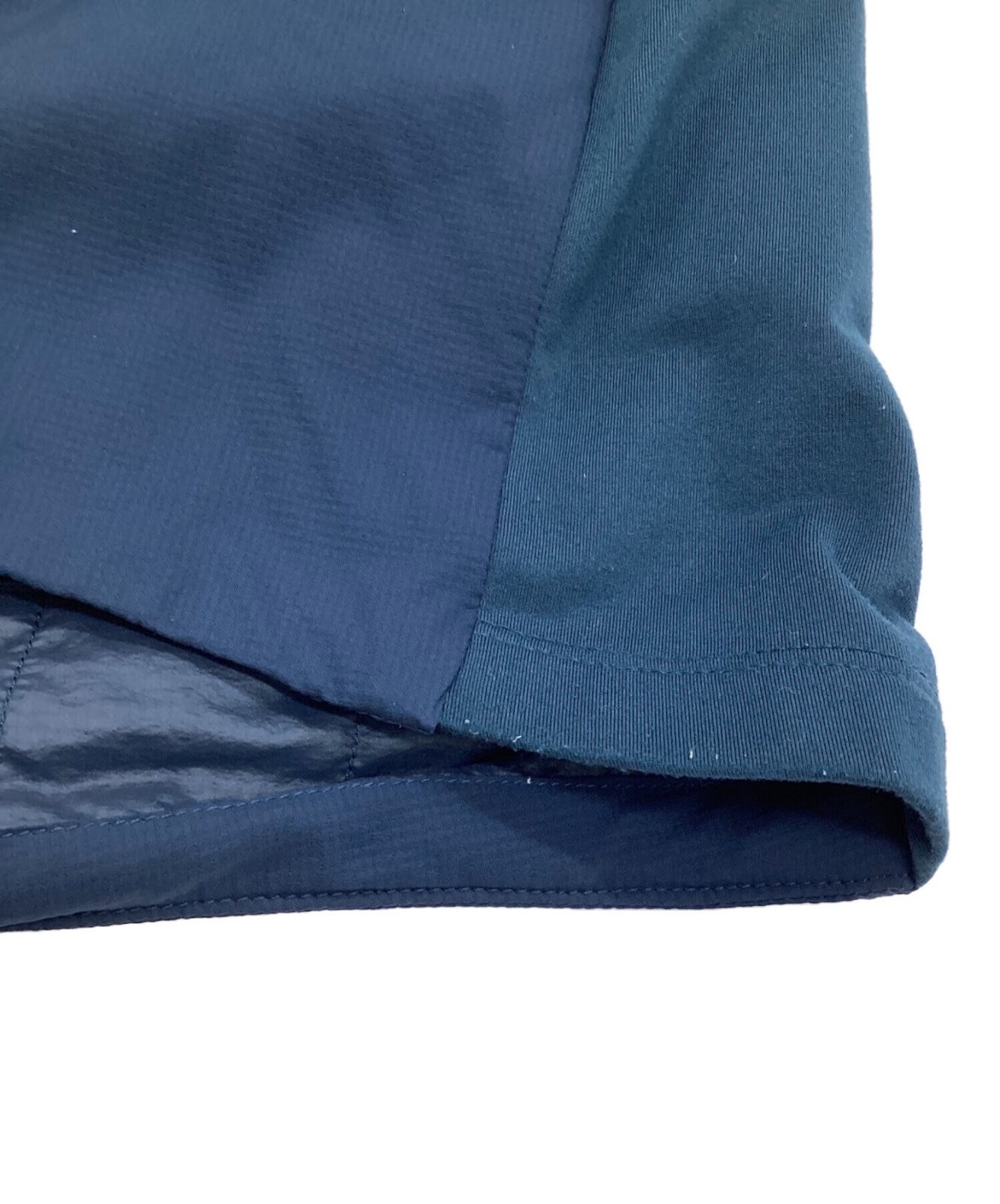 ARC’TERYX ATOM SL HOODY Size: S Navy 17305-111182 Men