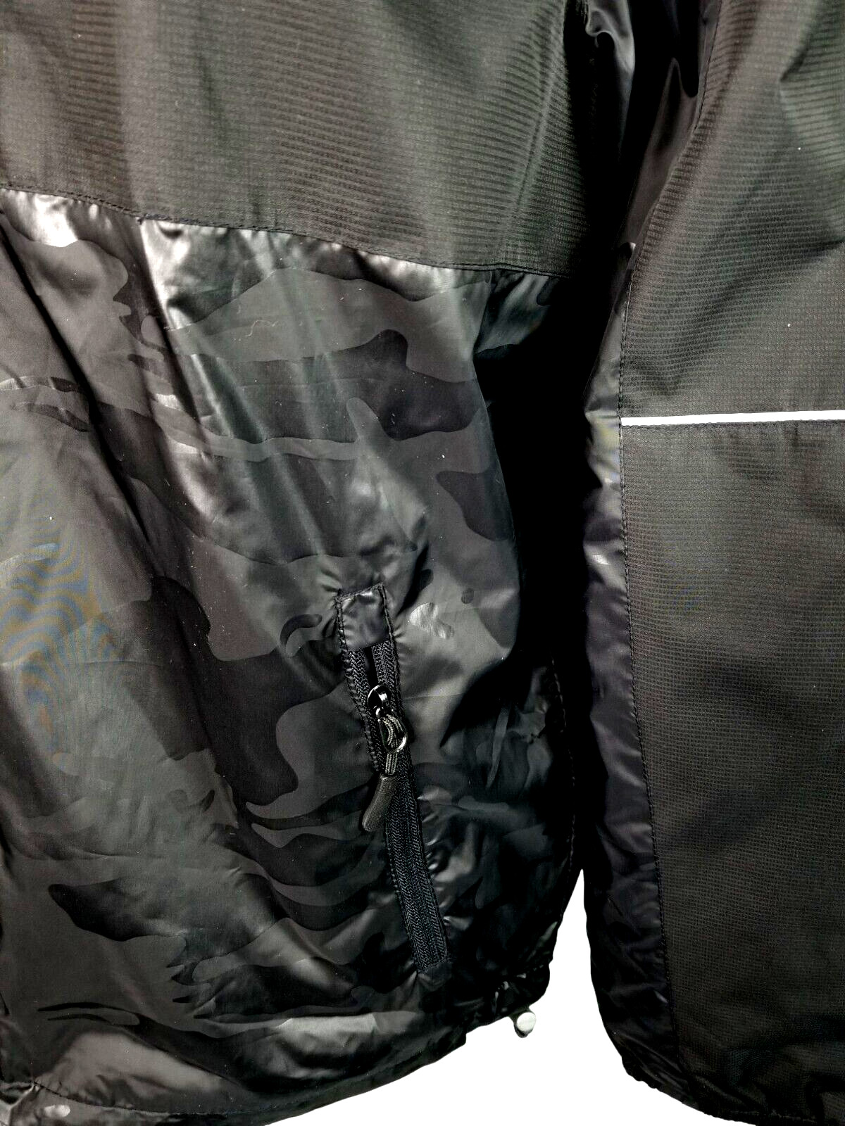 Mountain Club Black Gray Men’s Jacket Size L PIT TO PIT 24 IN