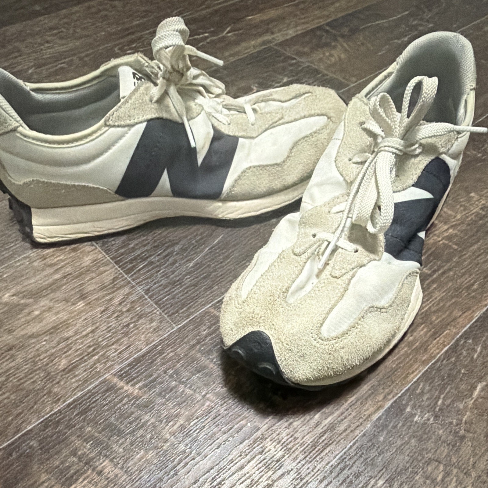 New Balance 327 GS327FE Colorblock Beige/White/Black Low Top Lace Up US 7