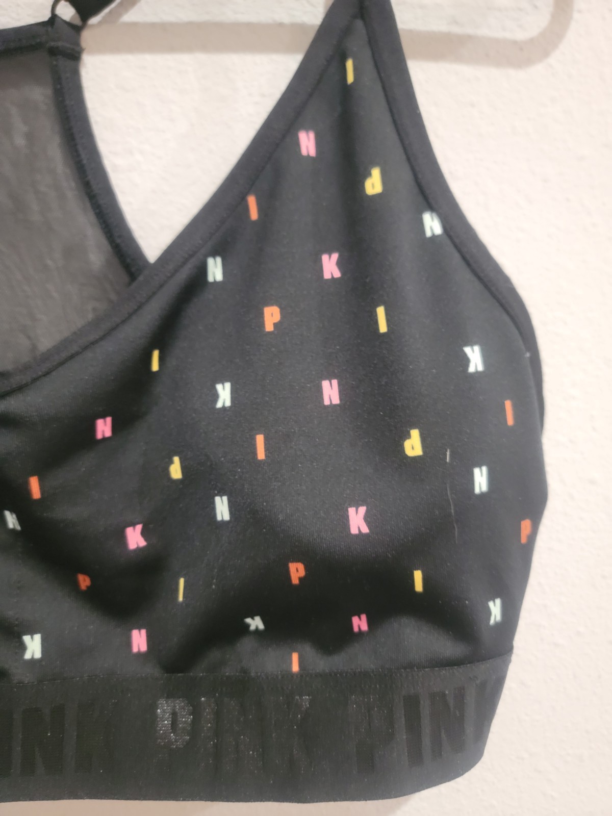 PINK Active Letter Print V-Neck Halter Ultimate Lightly Lined Sports Bra M NWT