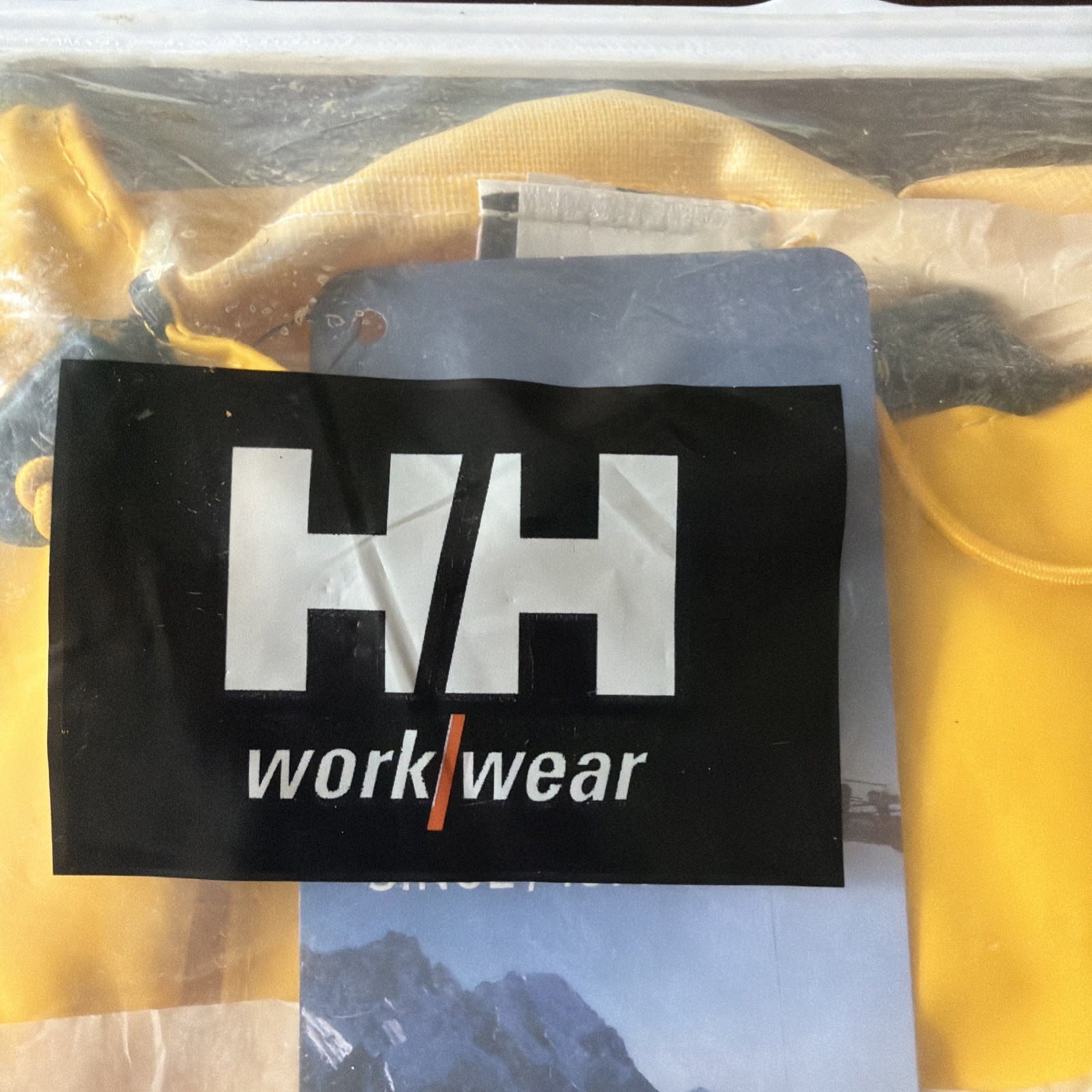 NEW Helly Hansen Mens Mandal Waterproof Jacket W Hood 70129 Light Yellow Large