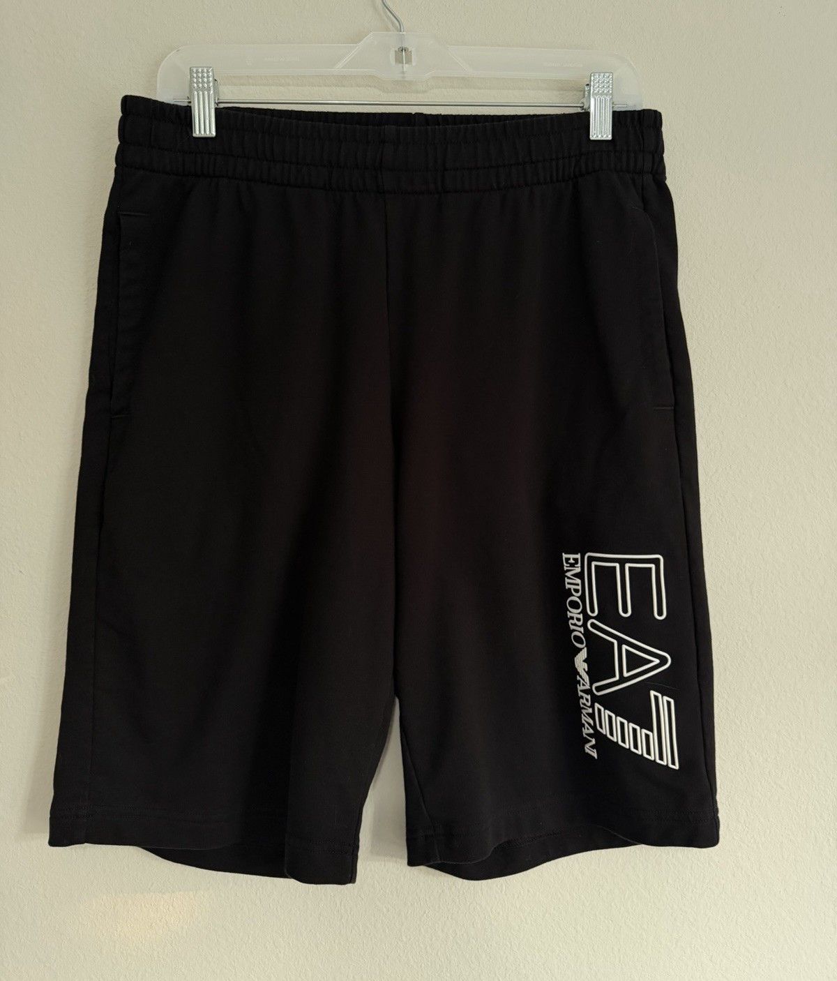 Emporio Armani EA7 Men’s Black Knit Athletic Shorts M Drawstring Logo Pockets