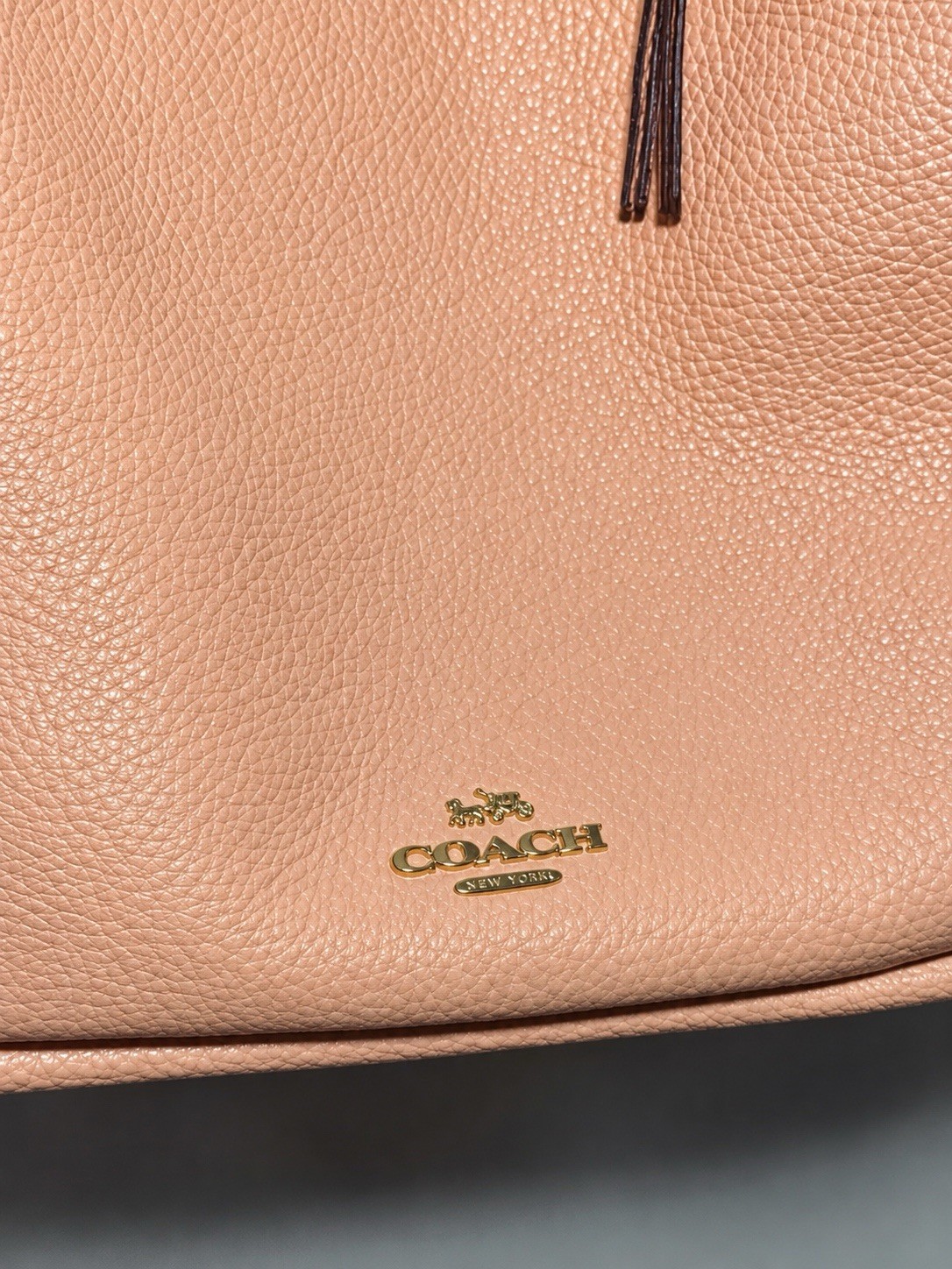 Coach Jules Hobo Bag In Faded Blush, Pebble Leather With Gold Hardware C9190