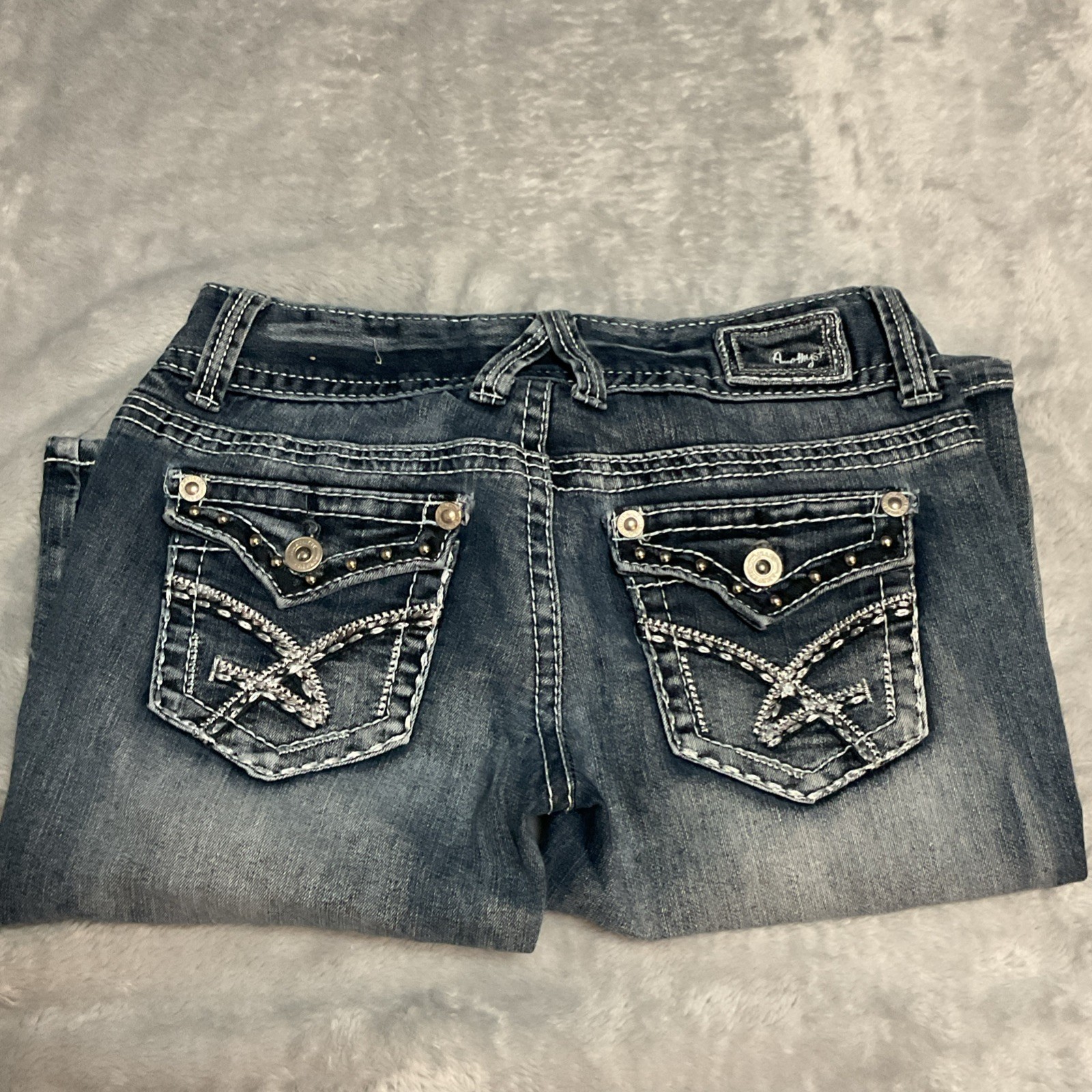 Women’s Size 5 Amethyst Distressed Skinny Jeans Embroidered Pockets 20