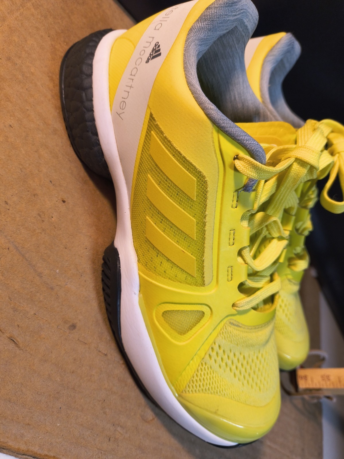 Adidas Stella McCartney Barricade Boost women’s tennis shoes Size 6 Neon Yellow