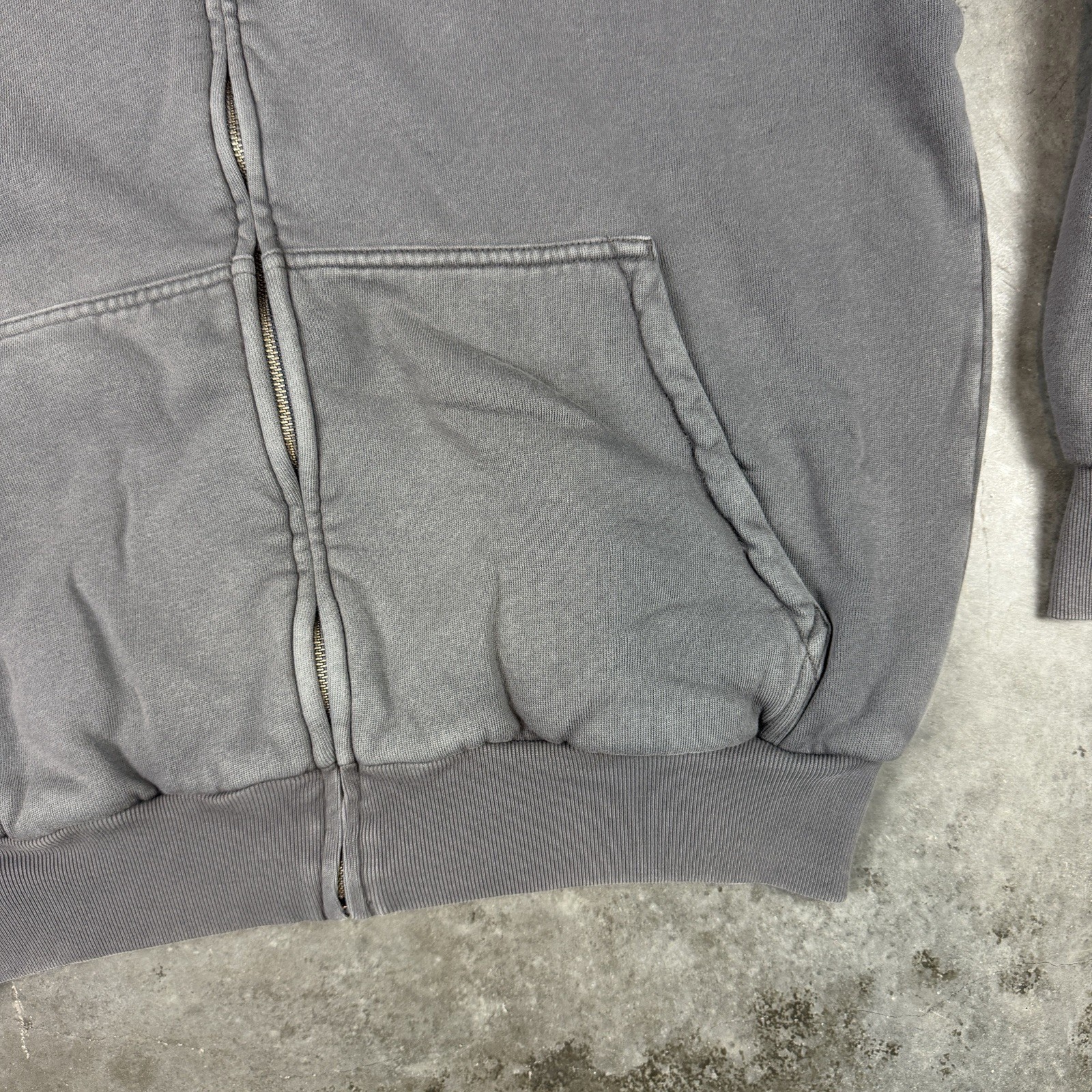 YZY Gap Hoodie Mens Medium Gray Full Zip Boxy Flaws