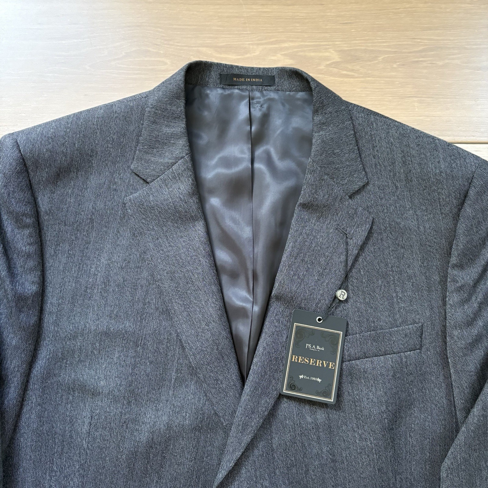 Jos A Bank Reserve Blazer Silk Wool Blend Herringbone Gray 48 Short Regal Fit