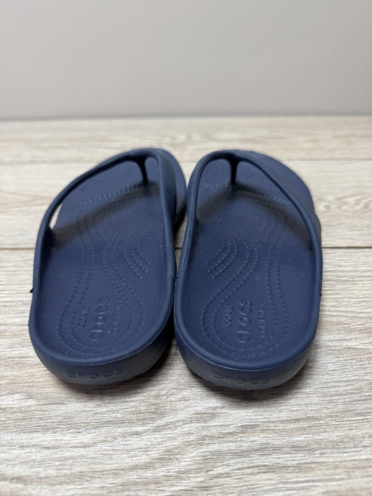 Crocs Iconic Comfort Navy Kadee II Flip Flop Sandals Womens Size 6