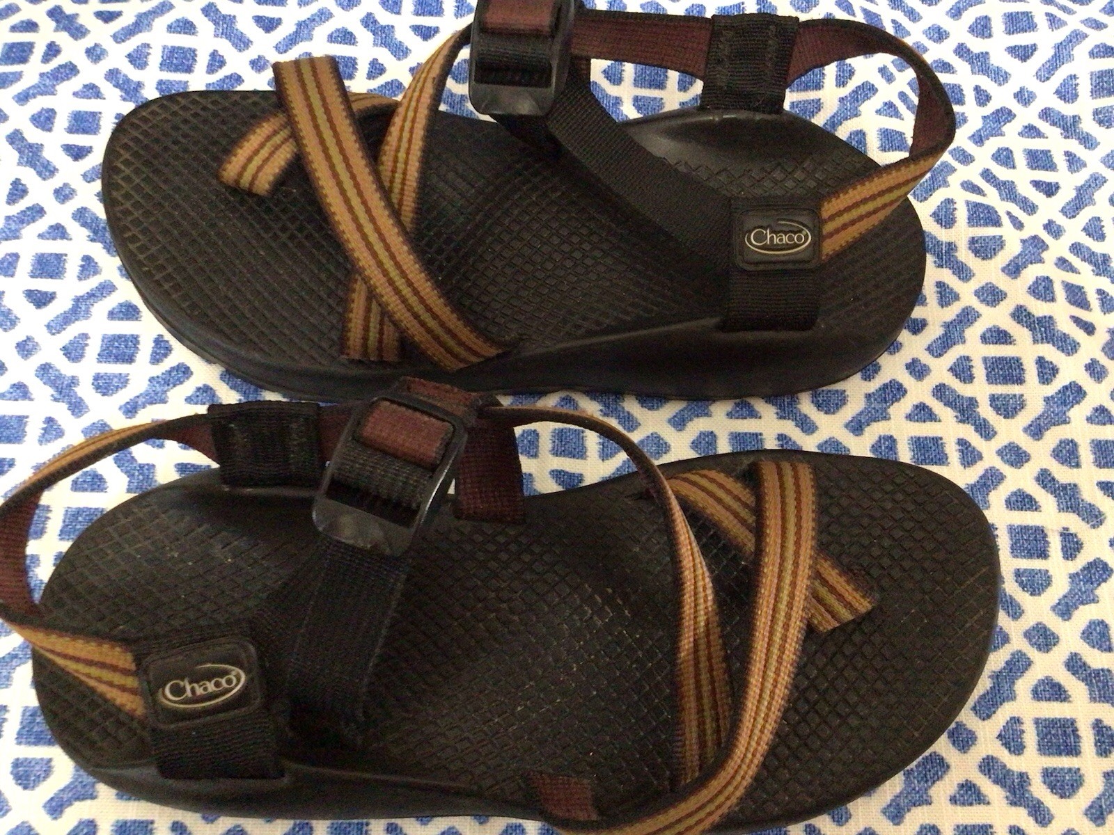 Chaco Toe Loop Women’s Sandals Stripe. 10.25” Sole=7 Or 7.5 Size No Tag +++nice