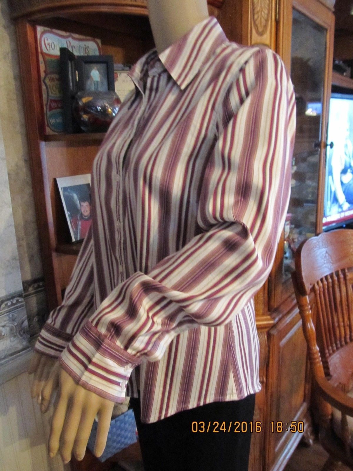 NICE “CHICO’S” WASHABLE COT/NYLON/SPAN BUTTON UP WHITE/TAN/MAGENTA BLOUSE-SZ 1