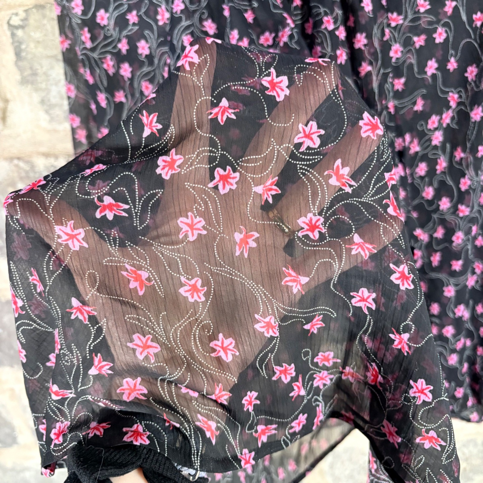 Elizabeth and James Black Pink Floral Smocked Mock Neck Sheer Blouse Large Boho